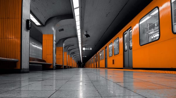 Solana ETFs Draw $369 Million as Investors Shift Toward Yield Generating Assets